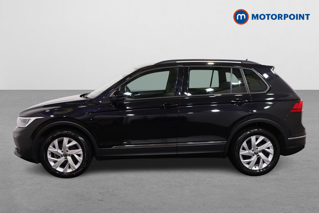 Volkswagen Tiguan Life Manual Petrol SUV - Stock Number (1487943) - Passenger side