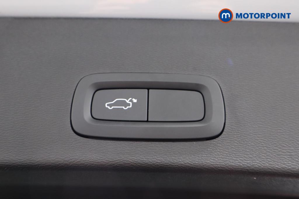 Volvo Xc40 R Design Pro Automatic Petrol SUV - Stock Number (1489185) - 20th supplementary image