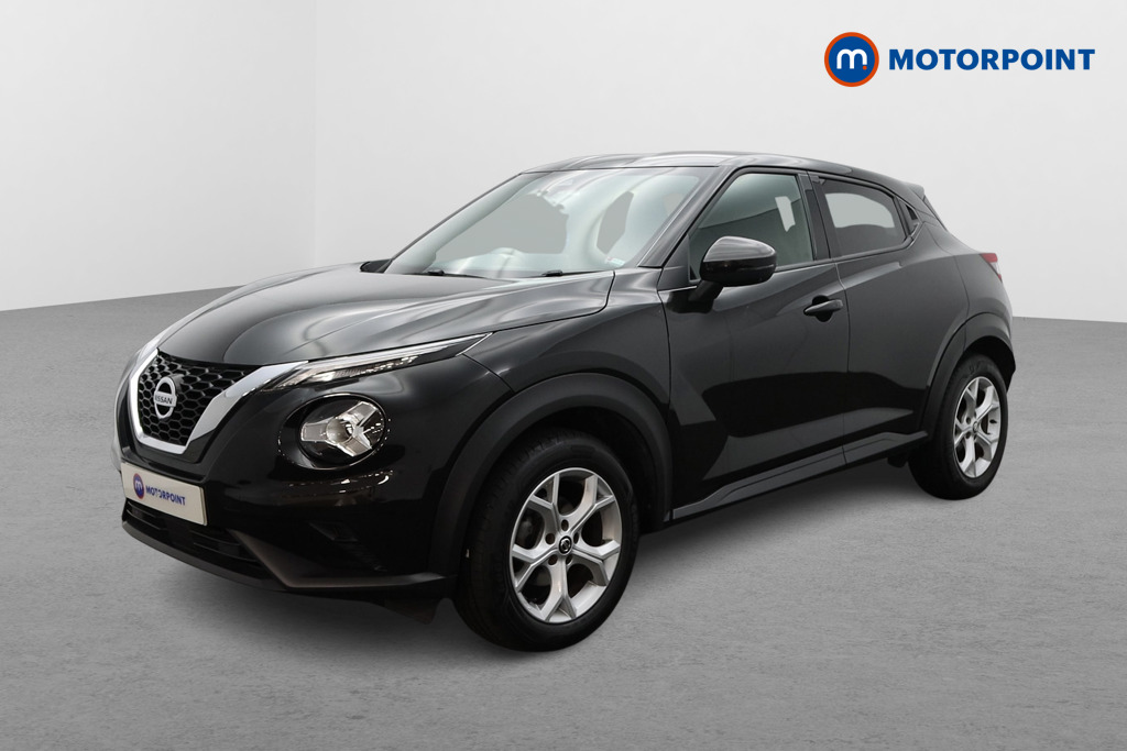 Nissan Juke N-Connecta Automatic Petrol SUV - Stock Number (1496322) - Passenger side front corner