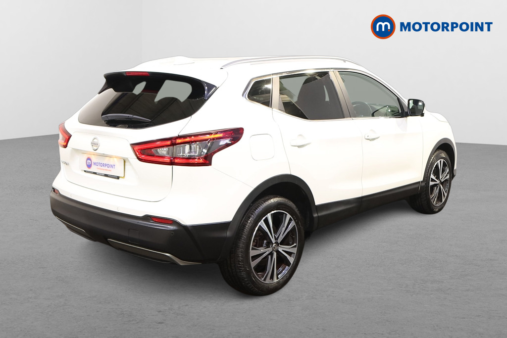 Nissan Qashqai N-Connecta Manual Petrol SUV - Stock Number (1497193) - Drivers side rear corner