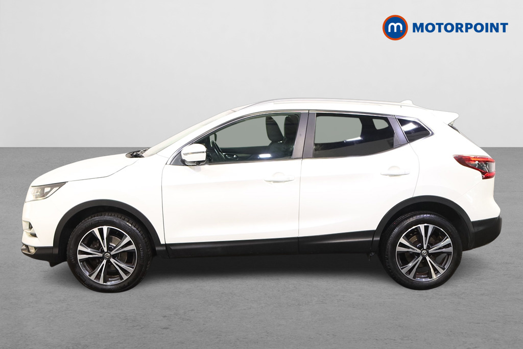 Nissan Qashqai N-Connecta Manual Petrol SUV - Stock Number (1497193) - Passenger side