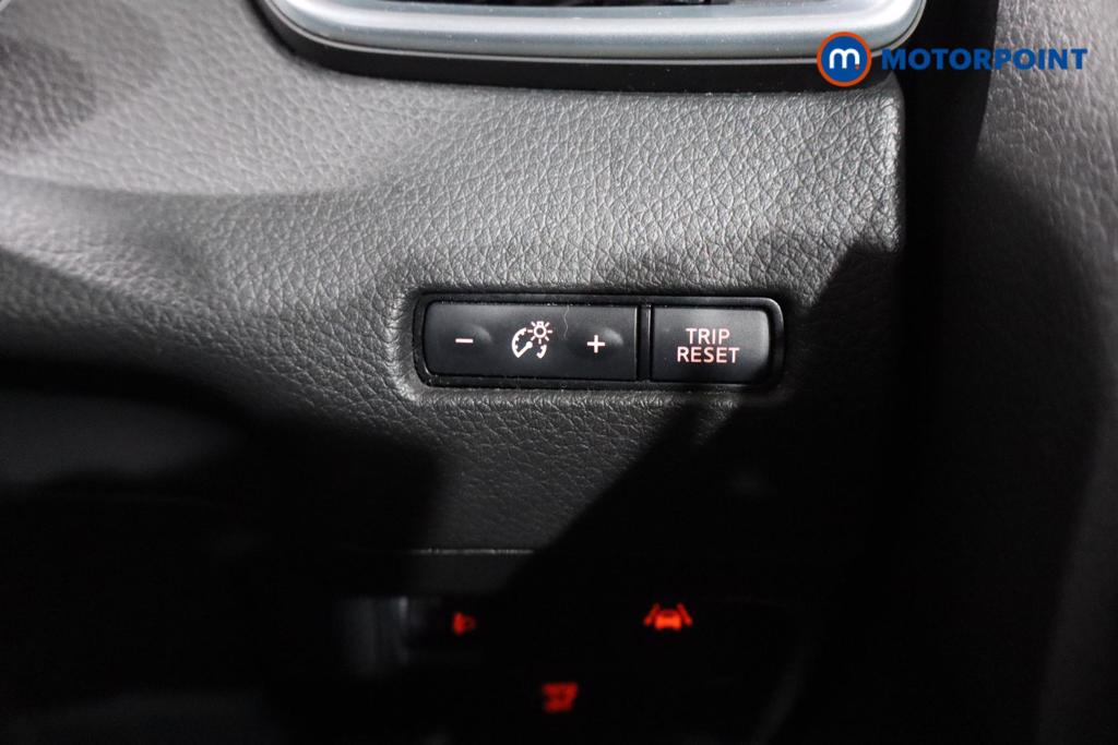 Nissan Qashqai N-Connecta Manual Petrol SUV - Stock Number (1489150) - 14th supplementary image