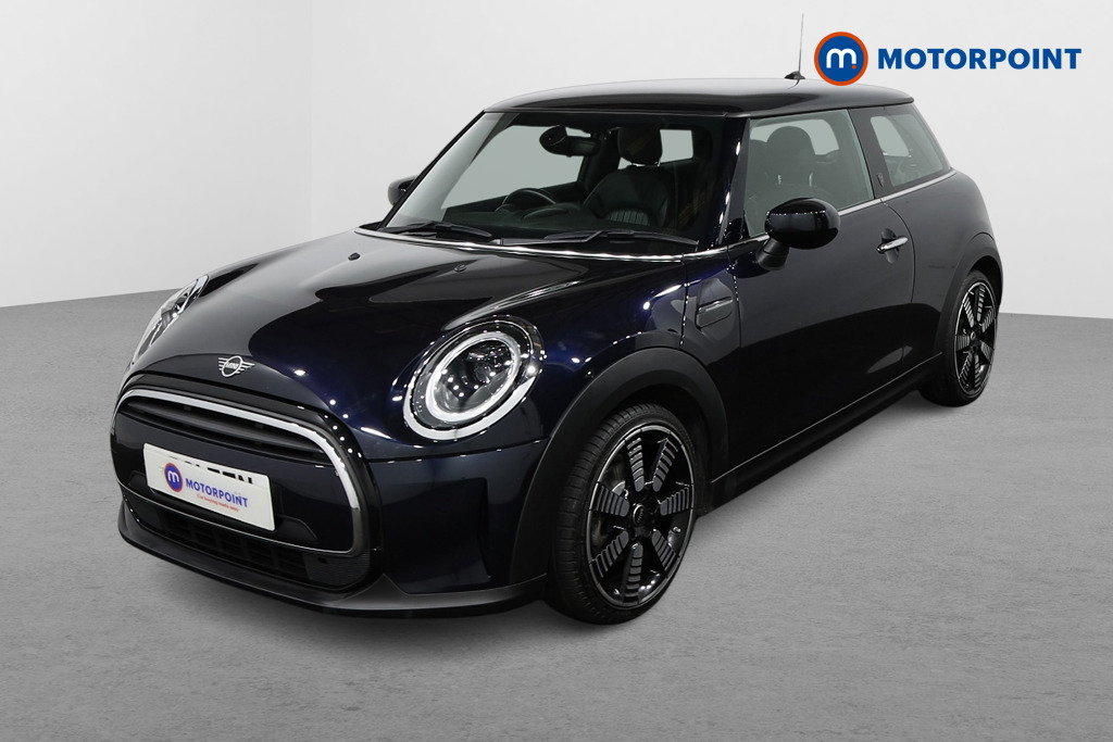 Mini Hatchback Cooper Exclusive Manual Petrol Hatchback - Stock Number (1491310) - Passenger side front corner