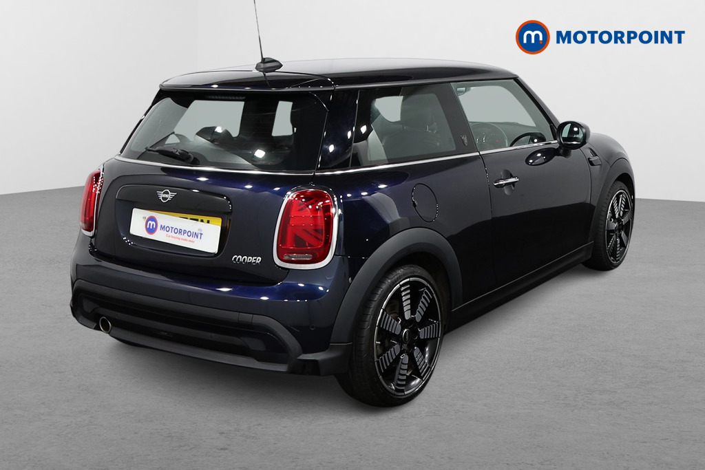 Mini Hatchback Cooper Exclusive Manual Petrol Hatchback - Stock Number (1491310) - Drivers side rear corner