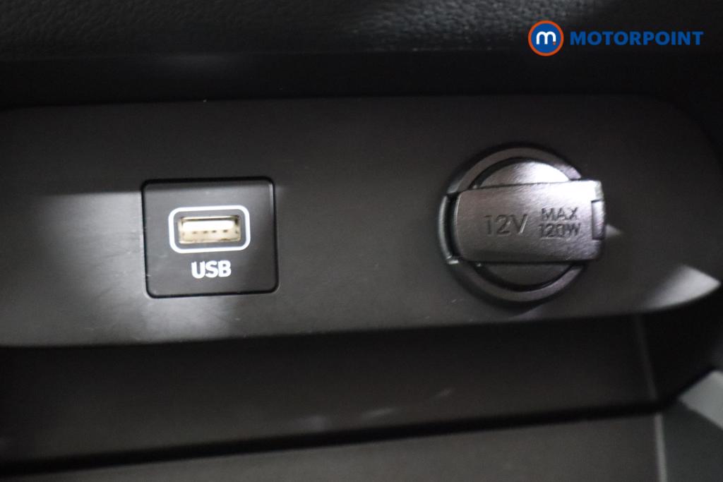 Hyundai I10 Premium Manual Petrol Hatchback - Stock Number (1494888) - 4th supplementary image