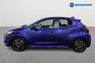 Toyota Yaris Design Automatic Petrol-Electric Hybrid Hatchback - Stock Number (1495869) - Passenger side