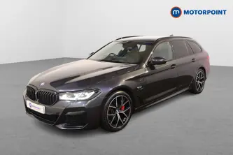 BMW 5 Series M Sport Automatic Petrol Plug-In Hybrid Estate - Stock Number (1497164) - Passenger side front corner