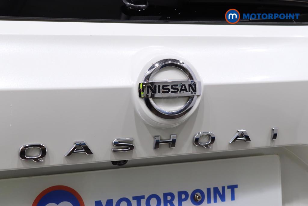 Nissan Qashqai Premiere Edition Manual Petrol SUV - Stock Number (1497172) - 27th supplementary image