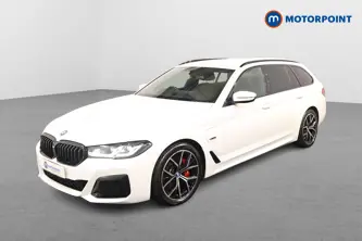 BMW 5 Series M Sport Automatic Petrol Plug-In Hybrid Estate - Stock Number (1497498) - Passenger side front corner