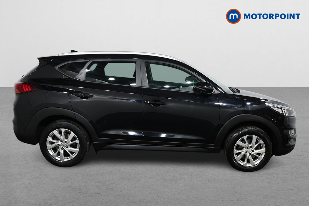 Hyundai Tucson Se Nav Manual Petrol SUV - Stock Number (1497710) - Drivers side