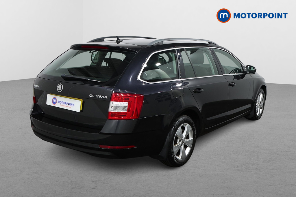 Skoda Octavia Se Technology Manual Petrol Estate - Stock Number (1498567) - Drivers side rear corner