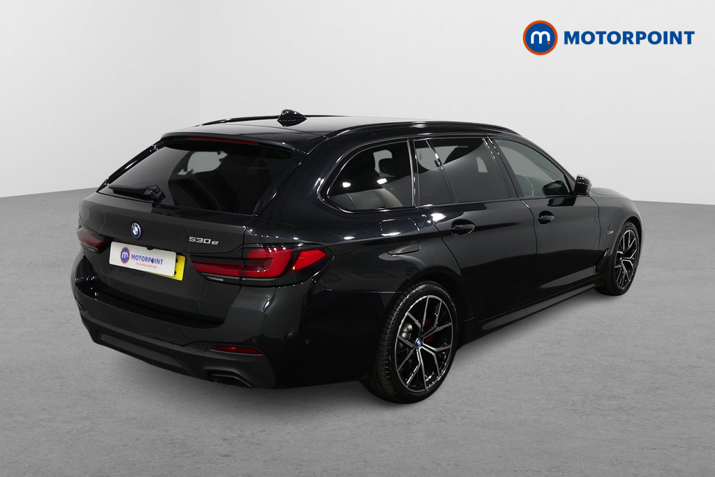 BMW 5 Series M Sport Automatic Petrol Plug-In Hybrid Estate - Stock Number (1498885) - Drivers side rear corner