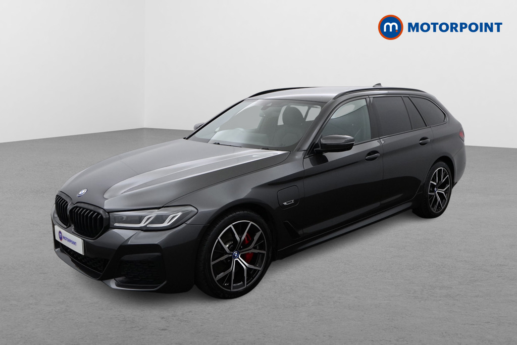 BMW 5 Series M Sport Automatic Petrol Plug-In Hybrid Estate - Stock Number (1499024) - Passenger side front corner