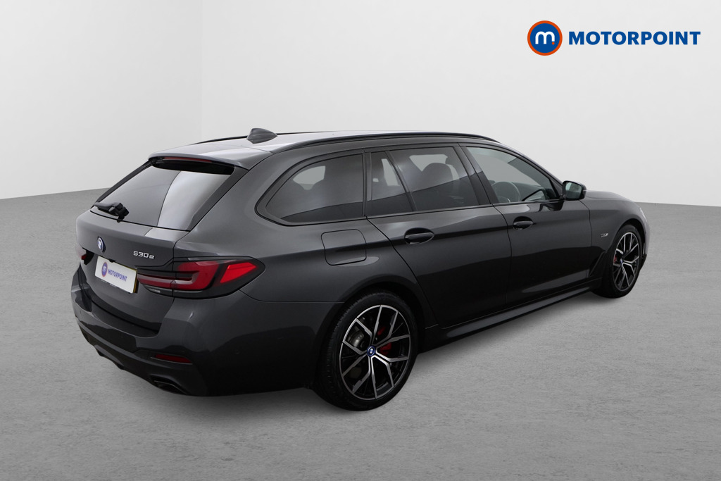 BMW 5 Series M Sport Automatic Petrol Plug-In Hybrid Estate - Stock Number (1499024) - Drivers side rear corner