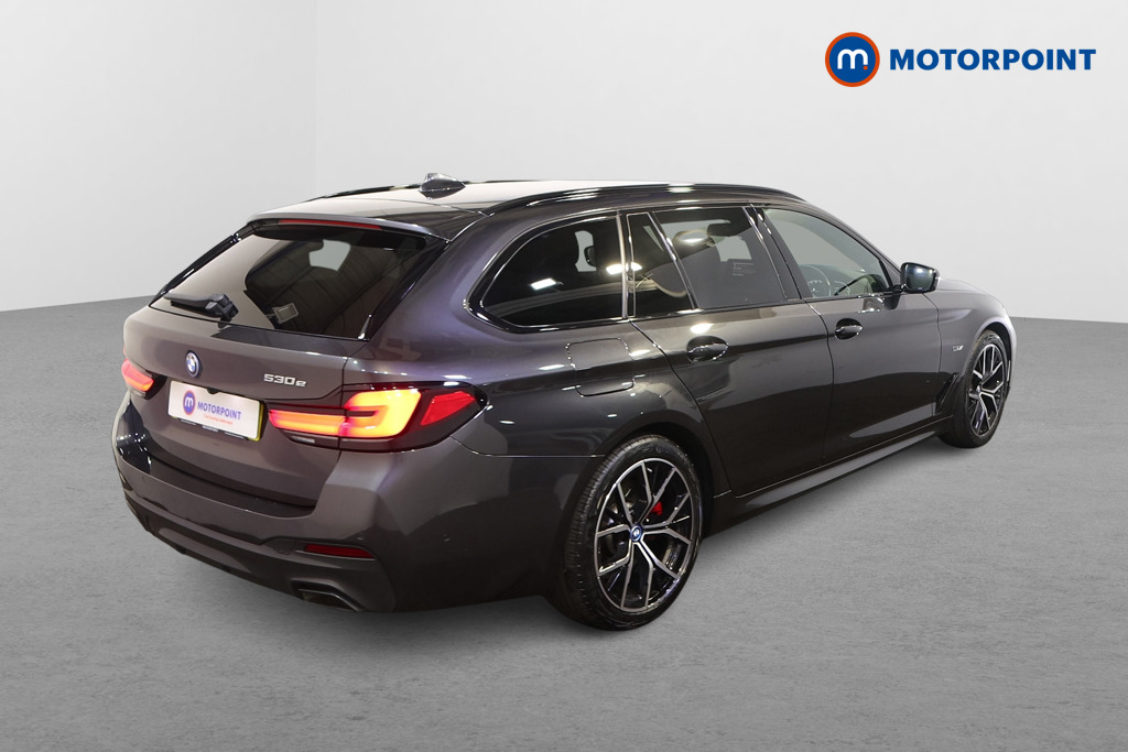 BMW 5 Series M Sport Automatic Petrol Plug-In Hybrid Estate - Stock Number (1497492) - Drivers side rear corner