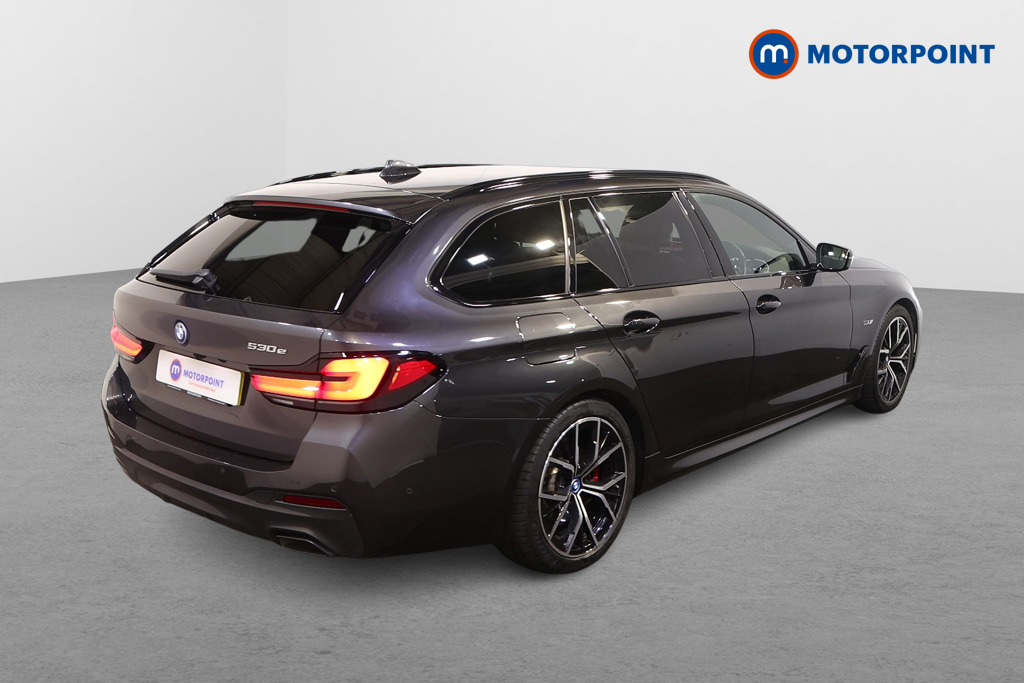 BMW 5 Series M Sport Automatic Petrol Plug-In Hybrid Estate - Stock Number (1498879) - Drivers side rear corner