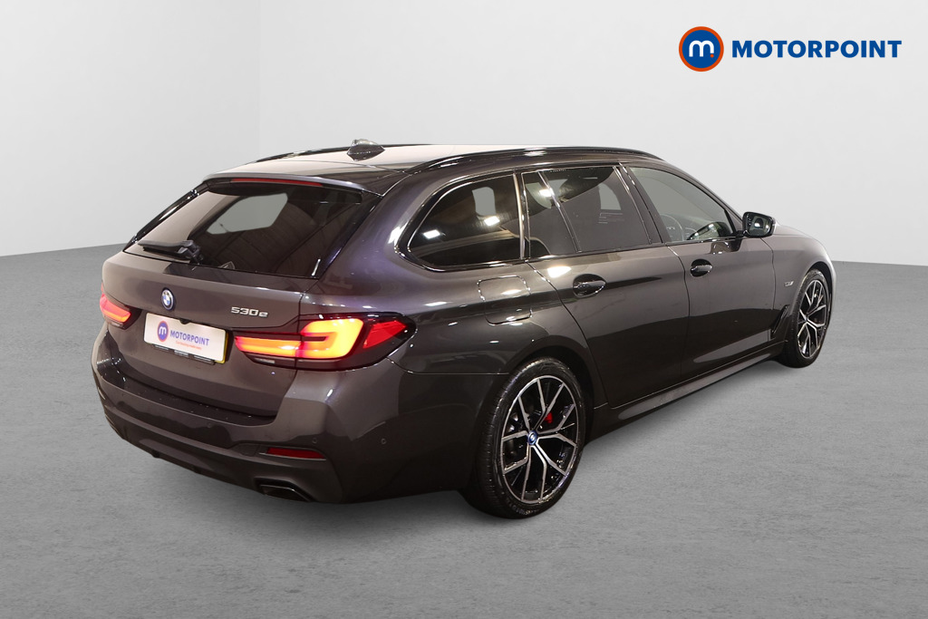 BMW 5 Series M Sport Automatic Petrol Plug-In Hybrid Estate - Stock Number (1498880) - Drivers side rear corner