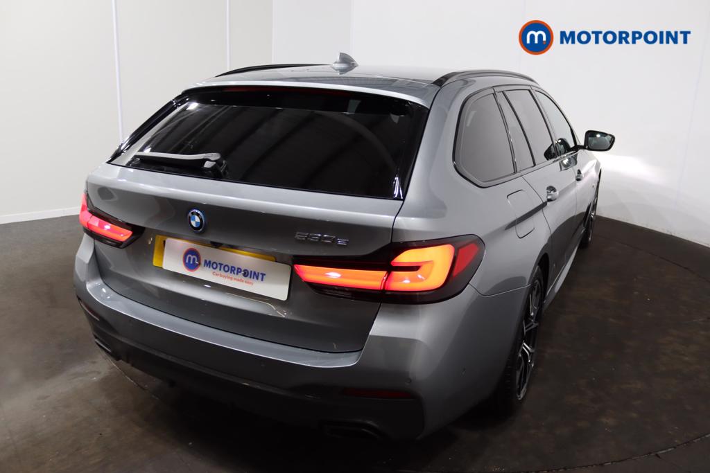 BMW 5 Series M Sport Automatic Petrol Plug-In Hybrid Estate - Stock Number (1498890) - 30th supplementary image