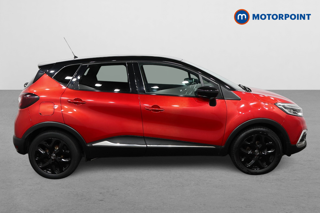 Renault Captur Signature X Nav Manual Petrol SUV - Stock Number (1487995) - Drivers side