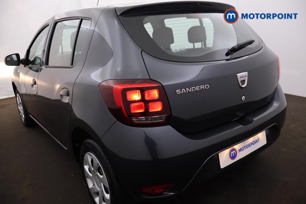 Dacia Sandero Essential Manual Petrol Hatchback - Stock Number (1492425) - 14th supplementary image