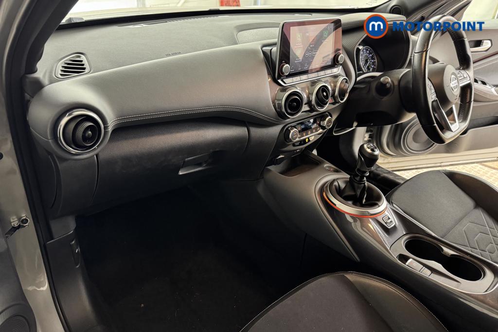 Nissan Juke Tekna Manual Petrol SUV - Stock Number (1494803) - 8th supplementary image