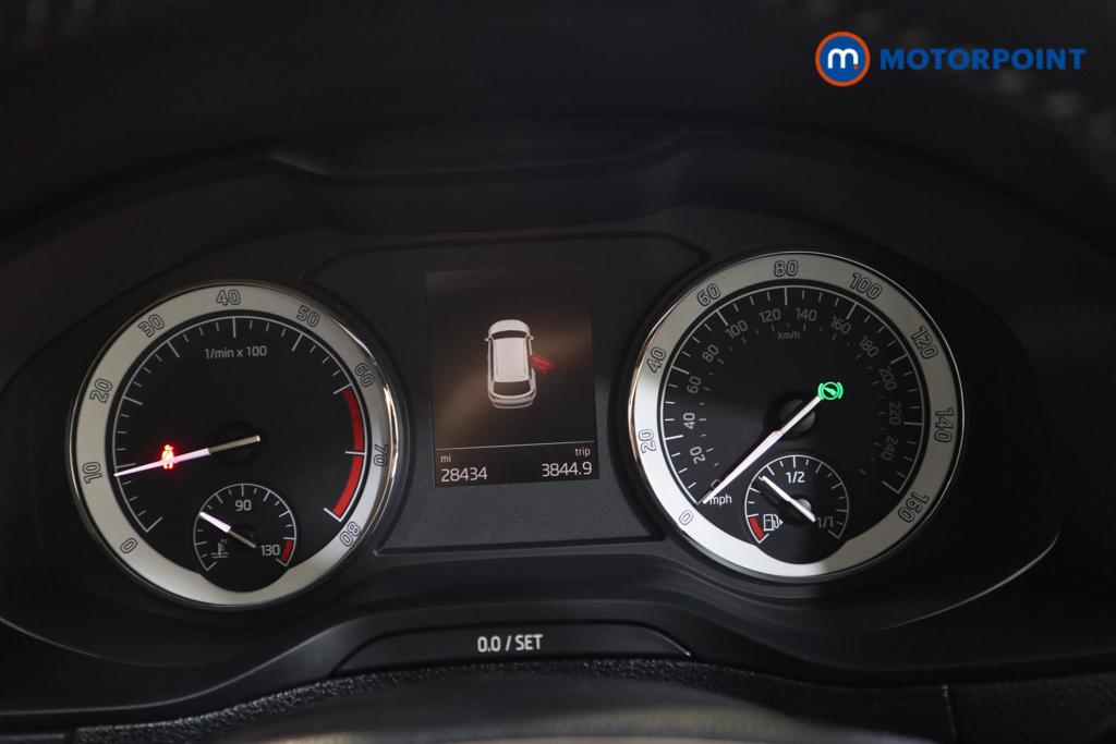 Skoda Karoq Sport Line Automatic Petrol SUV - Stock Number (1496269) - 5th supplementary image