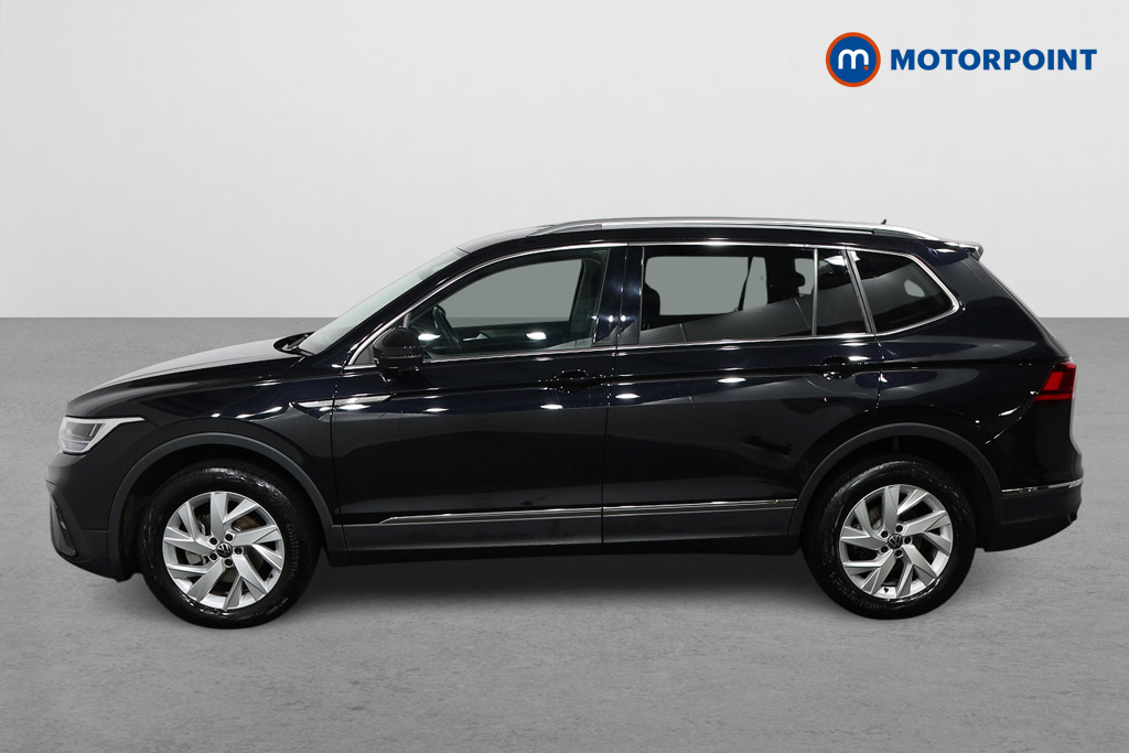 Volkswagen Tiguan Allspace Life Automatic Petrol SUV - Stock Number (1497345) - Passenger side