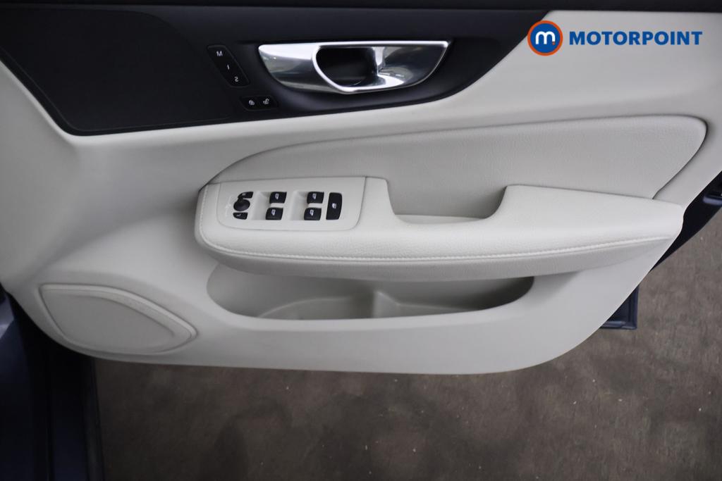 Volvo V60 Momentum Plus Automatic Petrol Estate - Stock Number (1497102) - 9th supplementary image