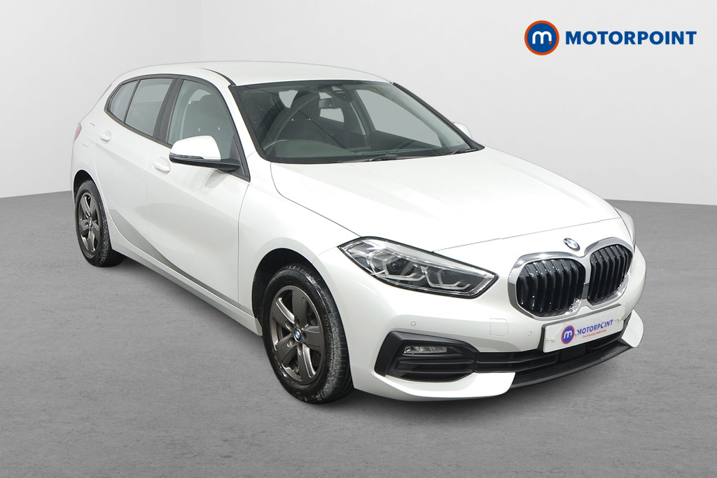 BMW 1 Series SE Automatic Diesel Hatchback - Stock Number (1497236) - Drivers side front corner