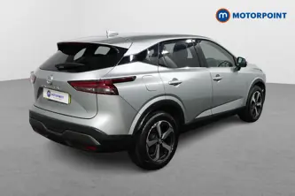 Nissan Qashqai N-Connecta Manual Petrol SUV - Stock Number (1500066) - Drivers side rear corner