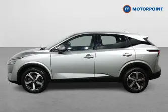 Nissan Qashqai N-Connecta Manual Petrol SUV - Stock Number (1500066) - Passenger side