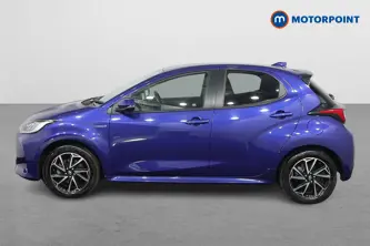 Toyota Yaris Design Automatic Petrol-Electric Hybrid Hatchback - Stock Number (1499216) - Passenger side