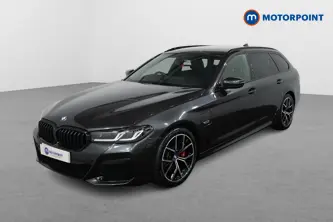 BMW 5 Series M Sport Automatic Petrol Plug-In Hybrid Estate - Stock Number (1499748) - Passenger side front corner