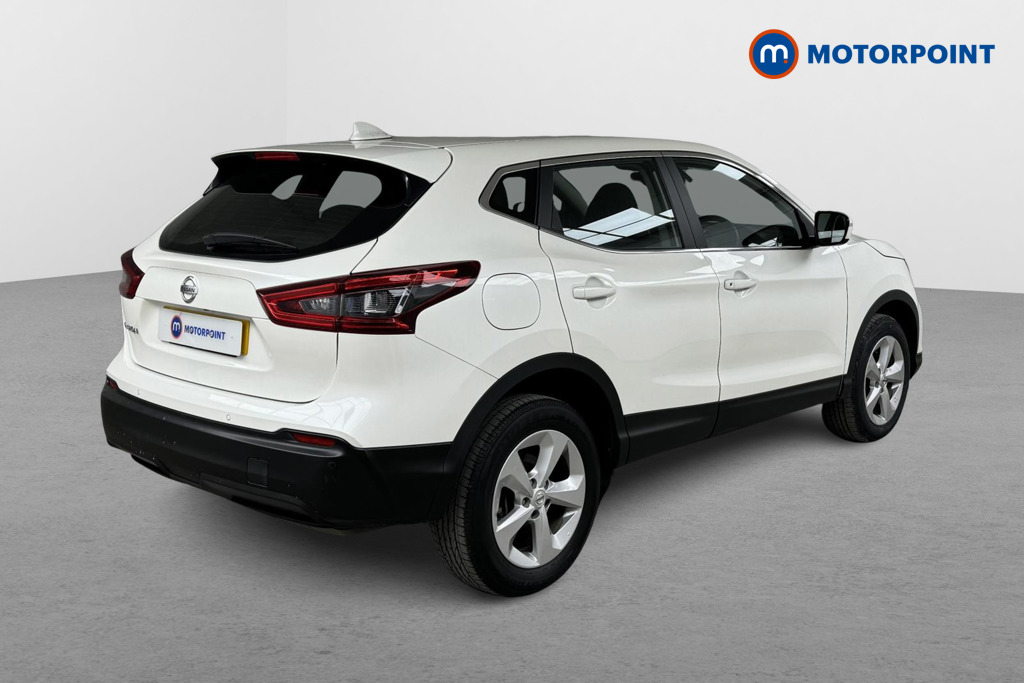 Nissan Qashqai Acenta Premium Automatic Diesel SUV - Stock Number (1496415) - Drivers side rear corner