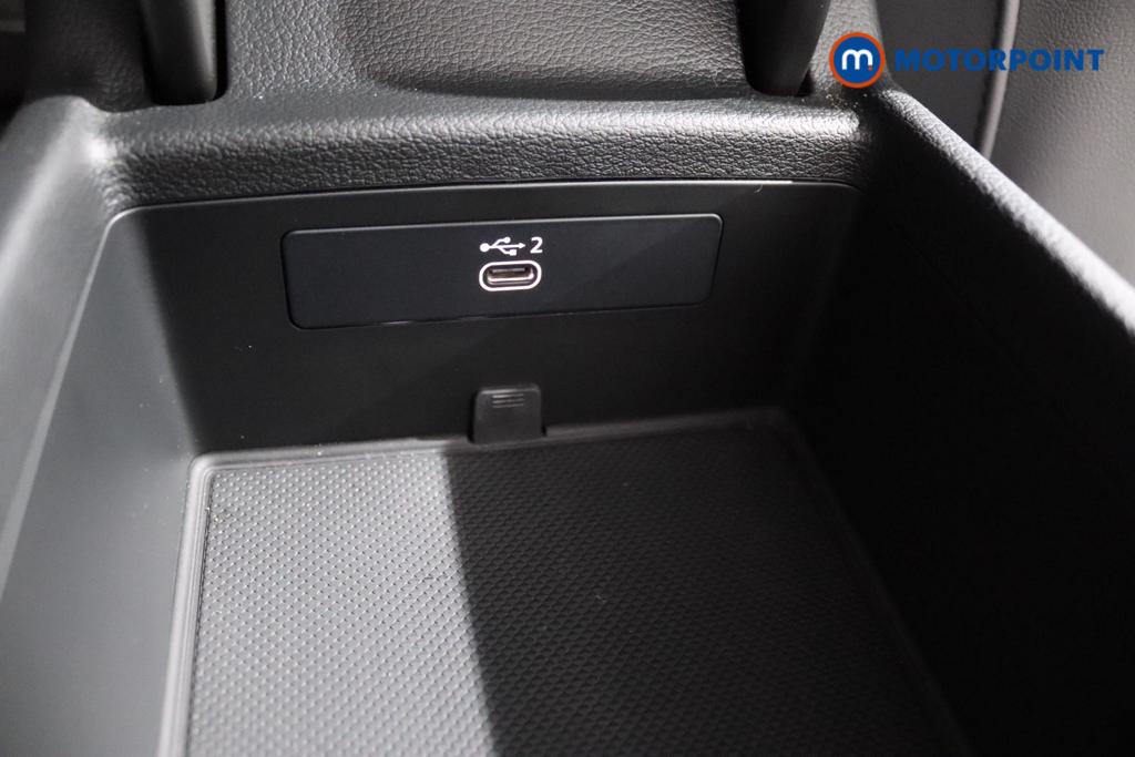 Audi A4 Black Edition Automatic Petrol Estate - Stock Number (1499276) - 22nd supplementary image