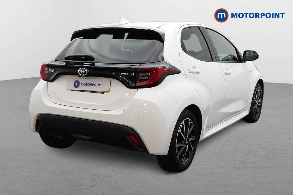 Toyota Yaris Design Automatic Petrol-Electric Hybrid Hatchback - Stock Number (1499362) - Drivers side rear corner