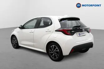 Toyota Yaris Design Automatic Petrol-Electric Hybrid Hatchback - Stock Number (1499362) - Passenger side rear corner