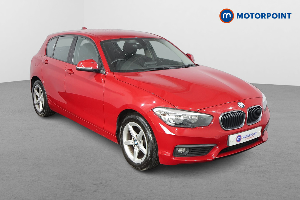 BMW 1 Series SE Manual Petrol Hatchback - Stock Number (1487781) - Drivers side front corner