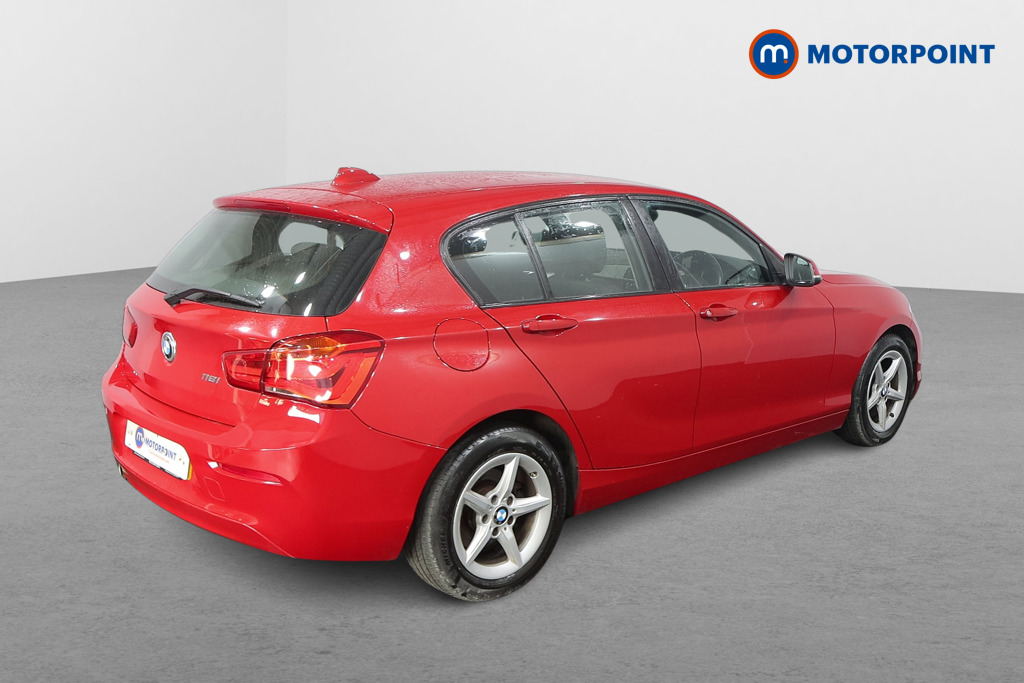 BMW 1 Series SE Manual Petrol Hatchback - Stock Number (1487781) - Drivers side rear corner