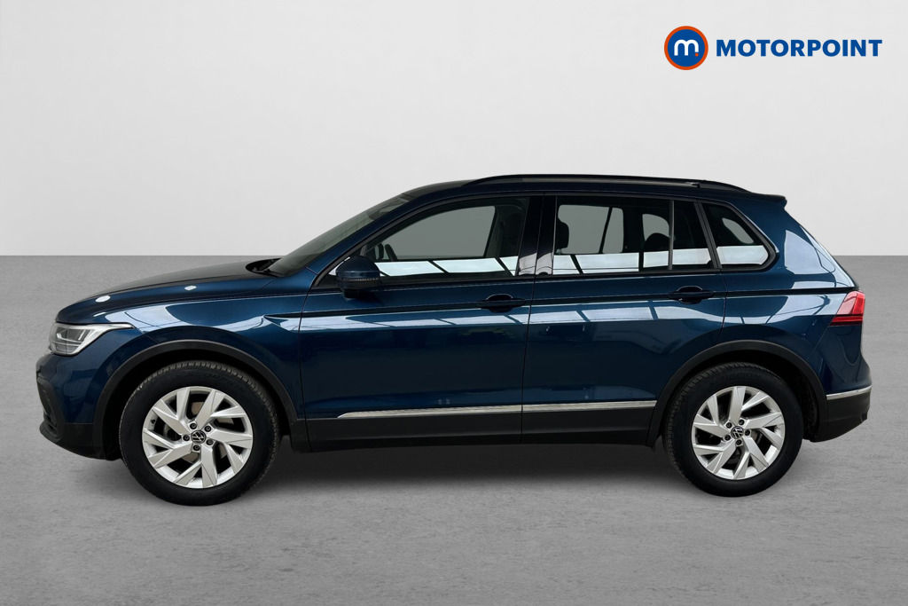 Volkswagen Tiguan Life Manual Petrol SUV - Stock Number (1495307) - Passenger side