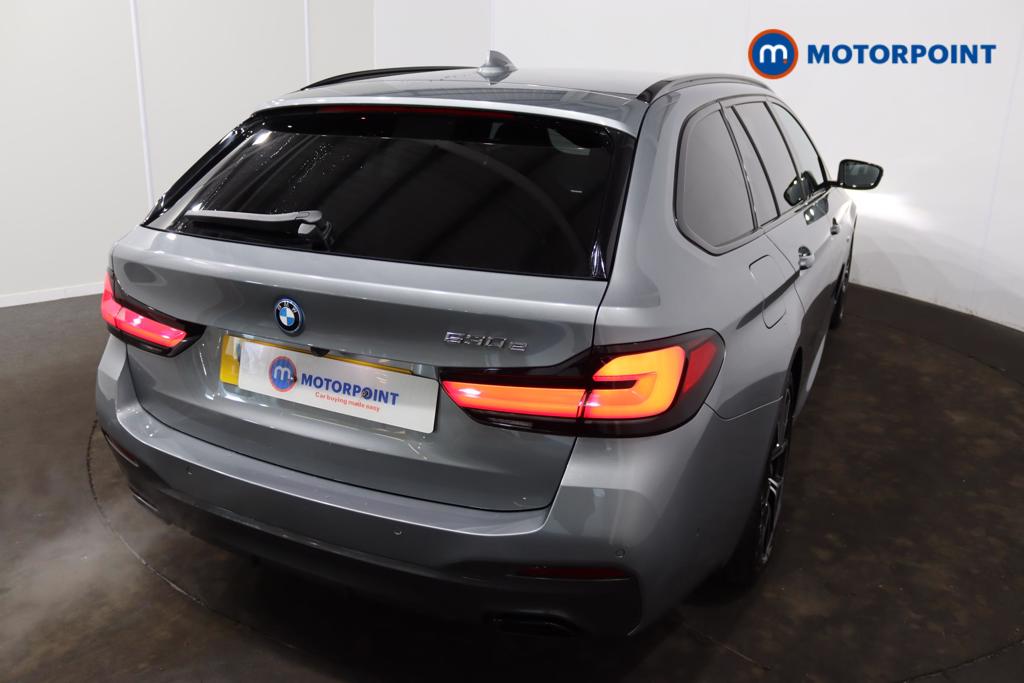 BMW 5 Series M Sport Automatic Petrol Plug-In Hybrid Estate - Stock Number (1498884) - 30th supplementary image