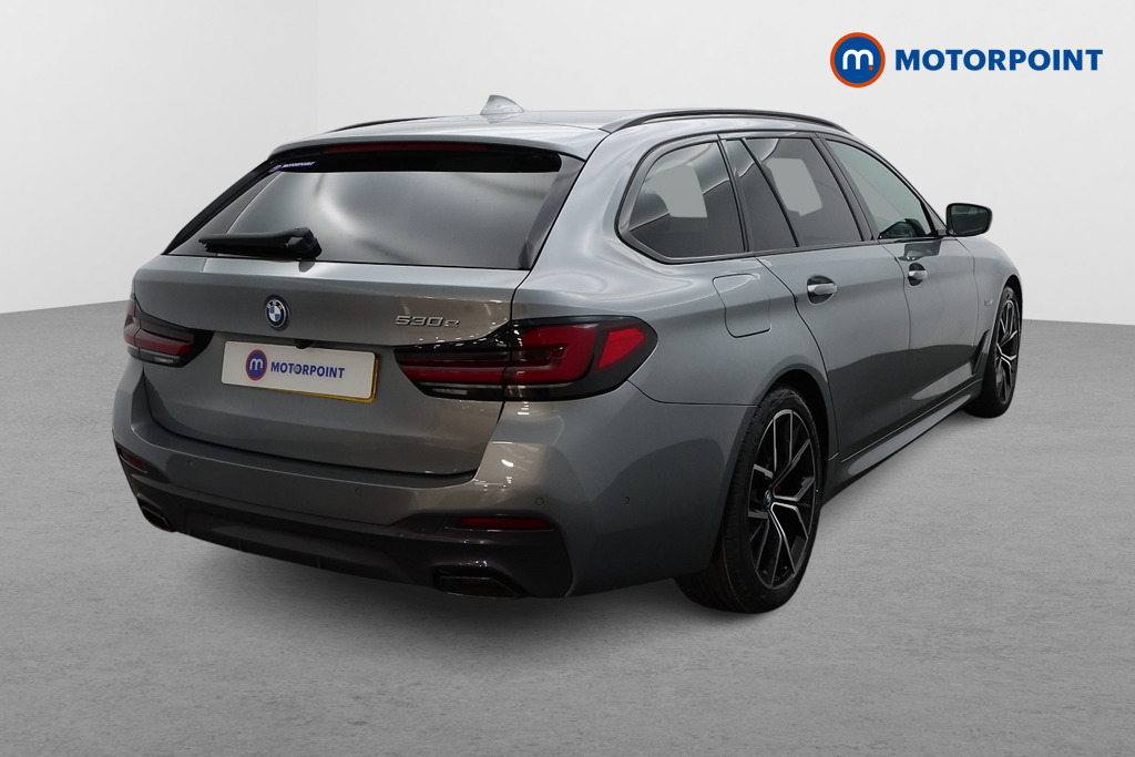 BMW 5 Series M Sport Automatic Petrol Plug-In Hybrid Estate - Stock Number (1500136) - Drivers side rear corner