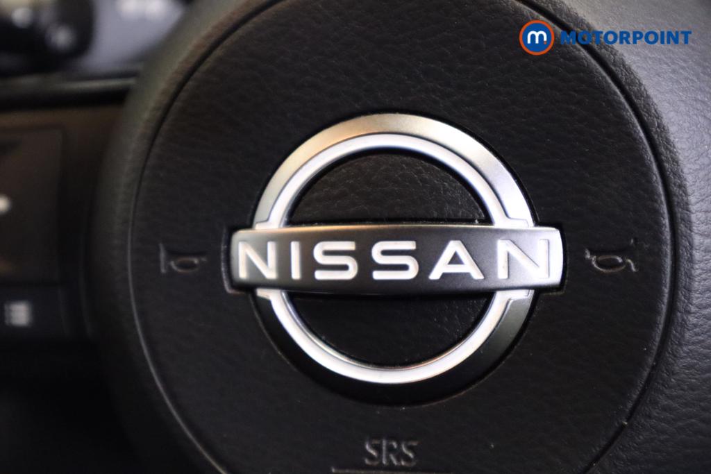 Nissan Qashqai N-Connecta Manual Petrol SUV - Stock Number (1495306) - 19th supplementary image