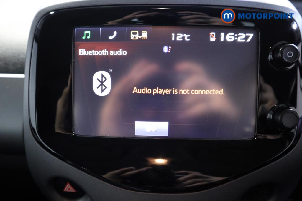 Toyota Aygo X-Play Manual Petrol Hatchback - Stock Number (1496729) - 2nd supplementary image