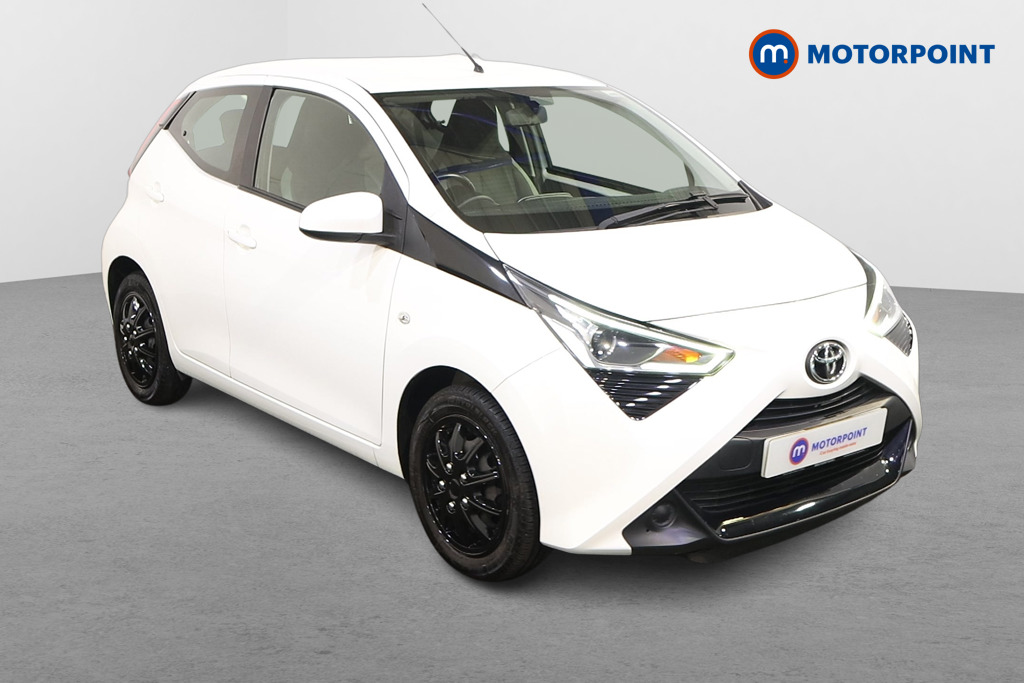 Toyota Aygo X-Play Manual Petrol Hatchback - Stock Number (1496729) - Drivers side front corner