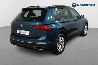 Volkswagen Tiguan Life Automatic Petrol SUV - Stock Number (1496914) - Drivers side rear corner