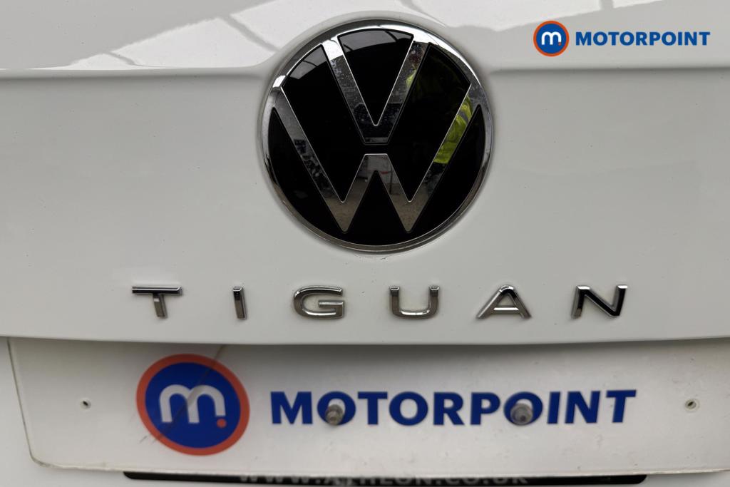 Volkswagen Tiguan R-Line Automatic Petrol SUV - Stock Number (1496971) - 19th supplementary image