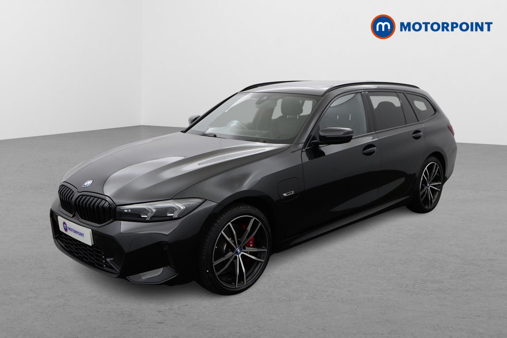 BMW 3 Series M Sport Automatic Petrol Plug-In Hybrid Estate - Stock Number (1499011) - Passenger side front corner