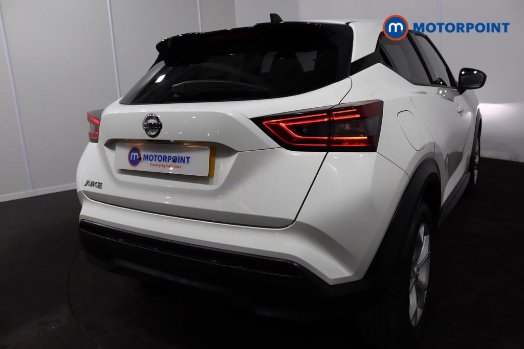 Nissan Juke N-Connecta Automatic Petrol SUV - Stock Number (1500327) - 28th supplementary image