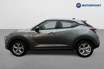 Nissan Juke N-Connecta Manual Petrol SUV - Stock Number (1501193) - Passenger side